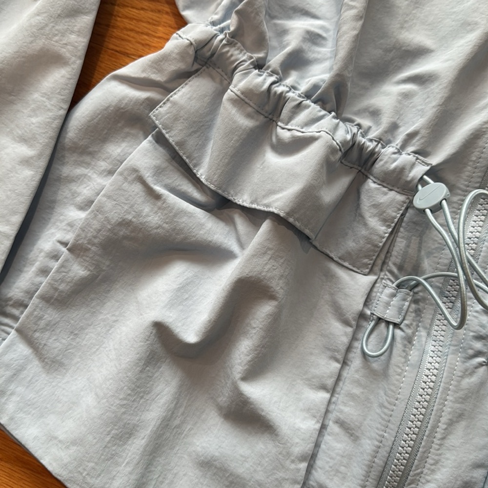 Nike essentials jacket - Picture 3 of 9